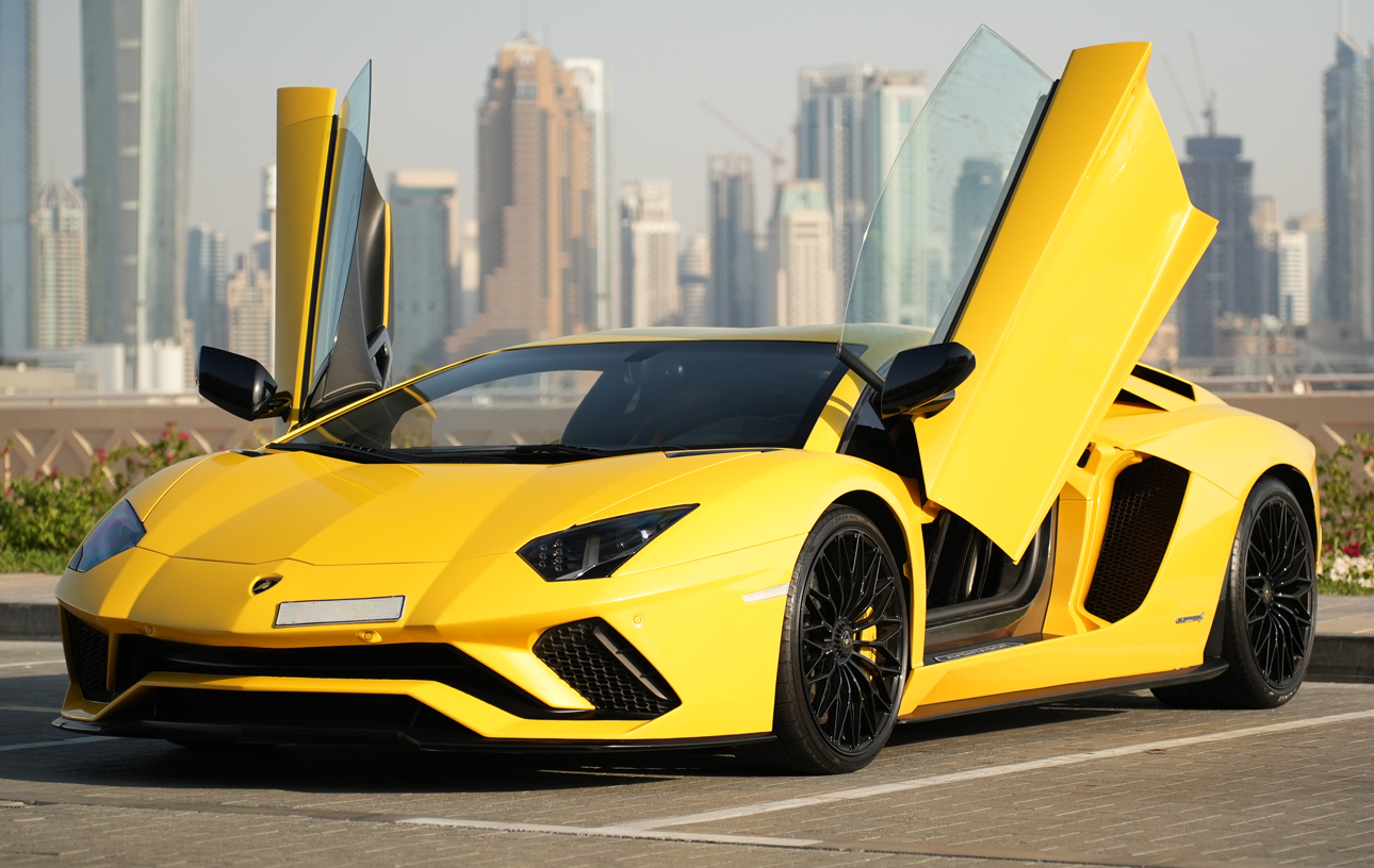 Lamborghini Aventador S rental Dubai