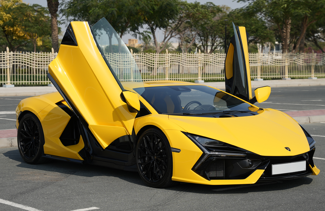 Lamborghini Urus rental Dubai